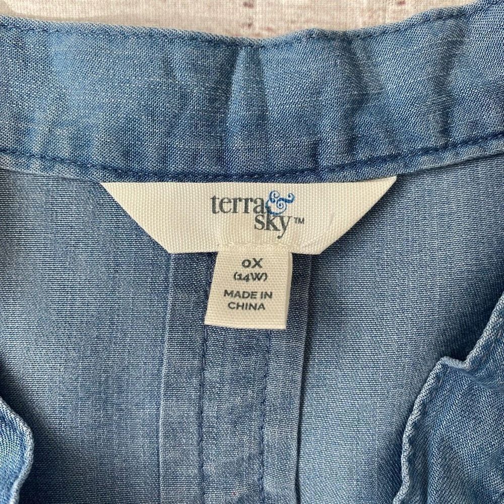 Terra & Sky new w/tags 14 women denim blue button down blouse w/front tie - Picture 9 of 12